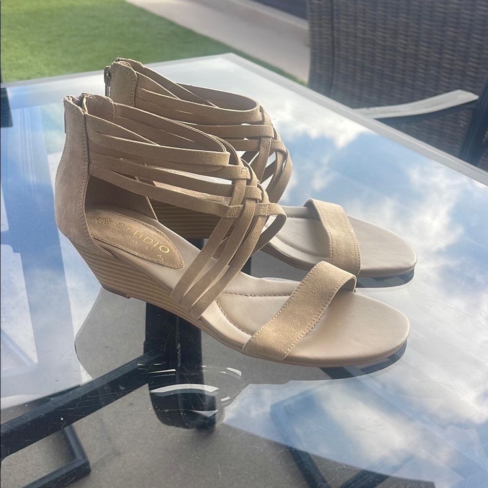 Women’s Studio Tan Wedge Shoes with Crisscross Straps